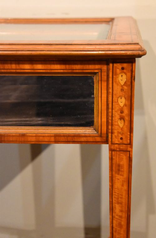 19TH CENTURY SATINWOOD INLAID BIJOUTERIE - ADDITIONAL PHOTO 6