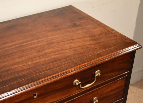 SMALL GEORGE III HEPPLEWHITE DESIGN CHEST OF DRAWERS - ADDITIONAL PHOTO 7