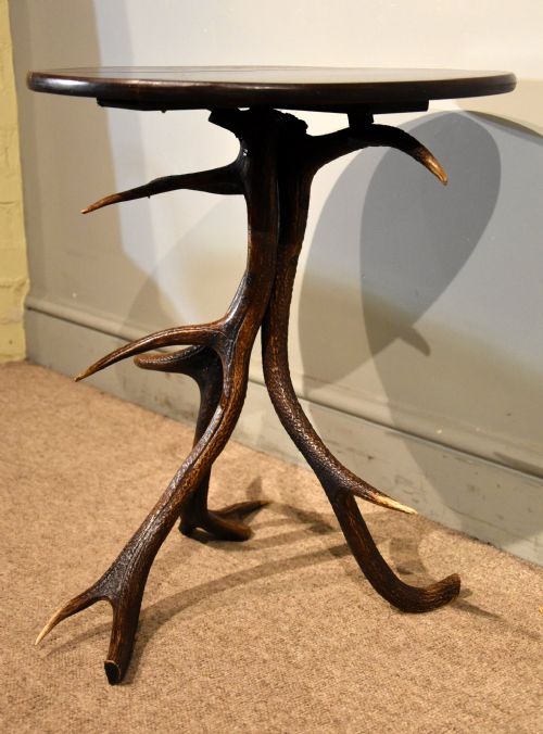 ANTLER TRIPOD TABLE WITH MAHOGANY TOP - ADDITIONAL PHOTO 4