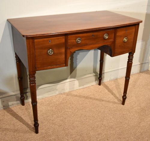 REGENCY MAHOGANY BOWFRONT DRESSINGWRITING TABLE - ADDITIONAL PHOTO 2
