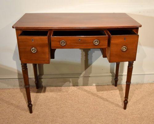 REGENCY MAHOGANY BOWFRONT DRESSINGWRITING TABLE - ADDITIONAL PHOTO 4