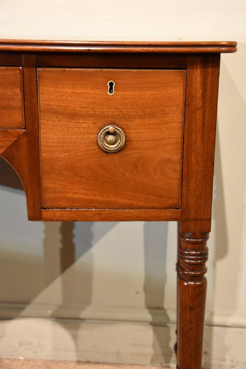 REGENCY MAHOGANY BOWFRONT DRESSINGWRITING TABLE - ADDITIONAL PHOTO 8
