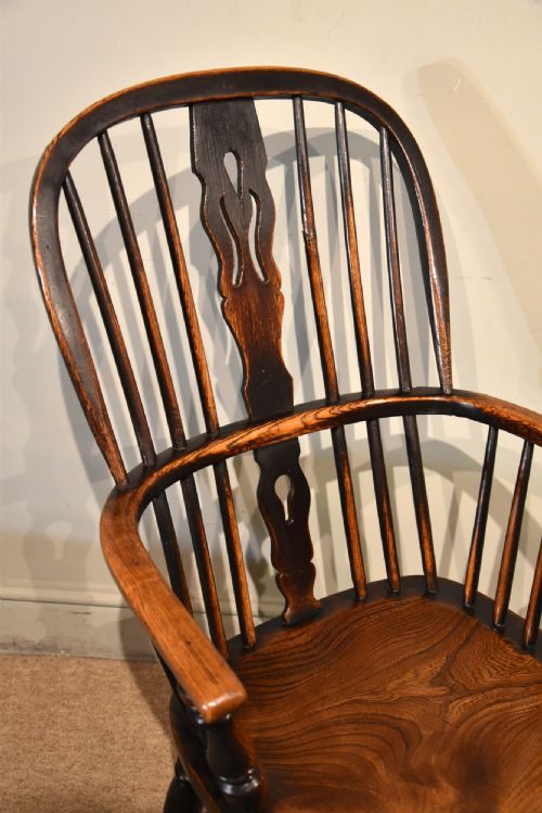 19TH CENTURY ASH AND ELM WINDSOR ARMCHAIR - ADDITIONAL PHOTO 5