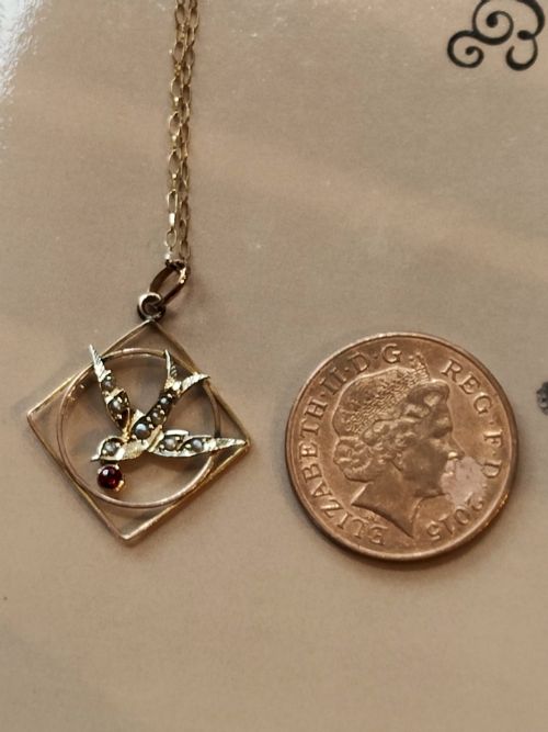 VICTORIAN 9CT GOLD GARNET SWALLOW PENDANT NECKLACE - ADDITIONAL PHOTO 8