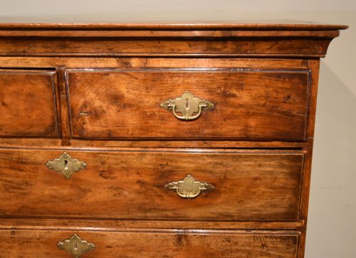 EARLY 18TH CENTURY WALNUT CHEST ON STAND - ADDITIONAL PHOTO 6