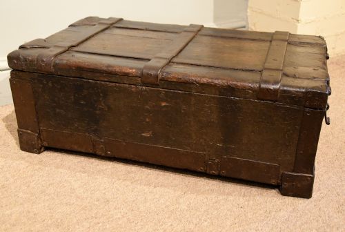 18TH CENTURY CONTINENTAL IRON BOUND STRONG BOX - ADDITIONAL PHOTO 3