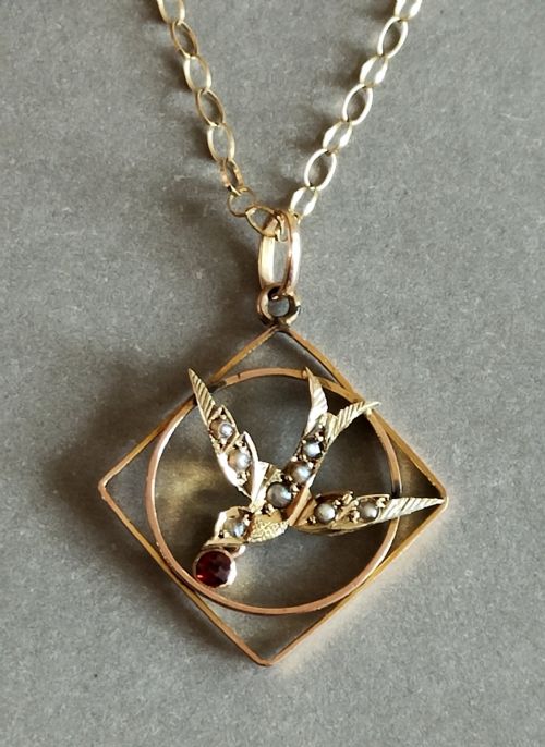 victorian 9ct gold garnet swallow pendant necklace - CATEGORY: ANTIQUE JEWELLERY - DATED VICTORIAN