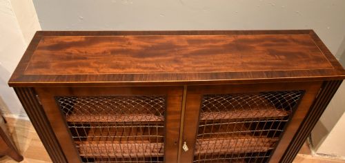 REGENCY MAHOGANY AND ROSEWOOD BOOKCASE WITH BRASS GRILLES - ADDITIONAL PHOTO 7