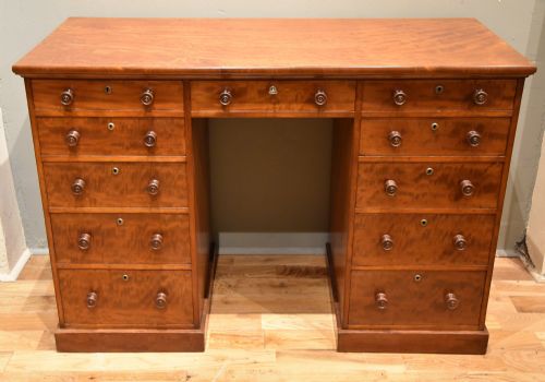 VICTORIAN FIGURED MAHOGANY KNEEHOLE DESK - ADDITIONAL PHOTO 1