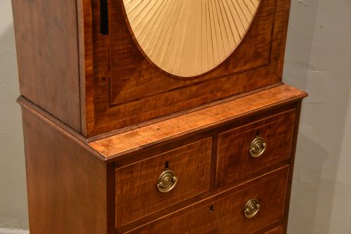 GEORGE III SHERATON PERIOD MAHOGANY COLLECTOR'S CABINET - ADDITIONAL PHOTO 7