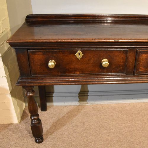 EARLY 18TH CENTURY OAK DRESSER - ADDITIONAL PHOTO 3