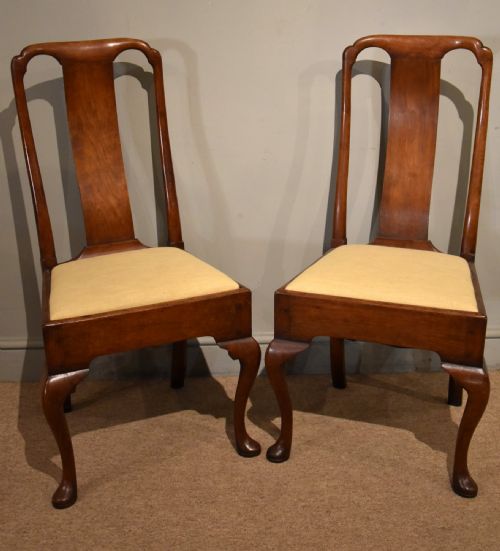 18th century walnut side chairs - CATEGORY: ANTIQUE CHAIRS - DATED 18TH CENTURY
