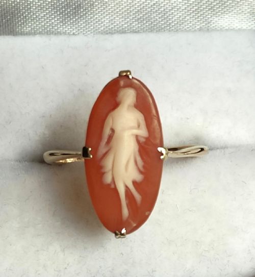 pretty antique large 9ct gold cameo ring - CATEGORY: ANTIQUE JEWELLERY - DATED VICTORIAN