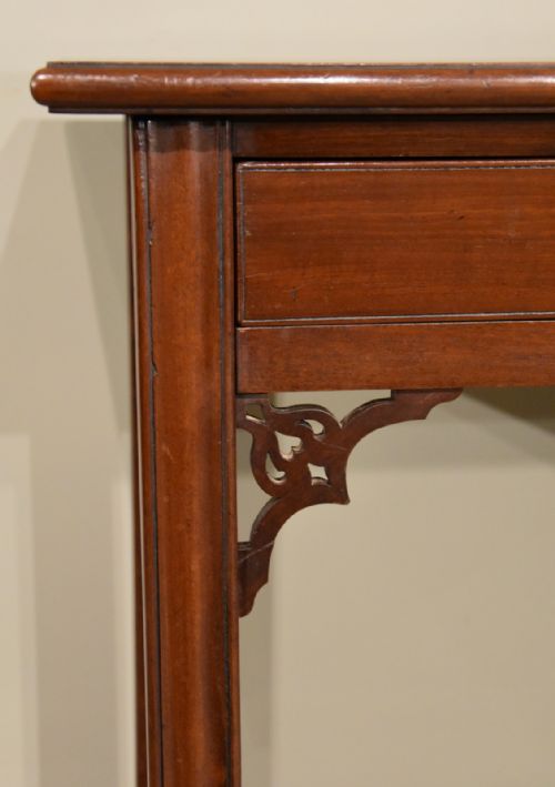 18TH CENTURY MAHOGANY SIDE TABLE WITH DRAWER - ADDITIONAL PHOTO 3