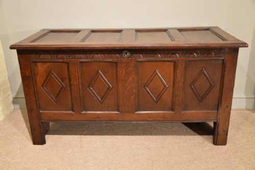 17th century large oak coffer - CATEGORY: ANTIQUE CHESTS - DATED 17TH CENTURY