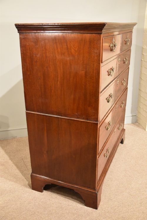 TALL MAHOGANY GEORGE III CHEST OF DRAWERS - ADDITIONAL PHOTO 4