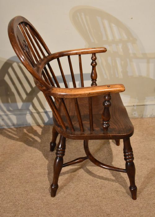 EARLY 19TH CENTURY YEW WOOD WINDSOR ARMCHAIR - ADDITIONAL PHOTO 2