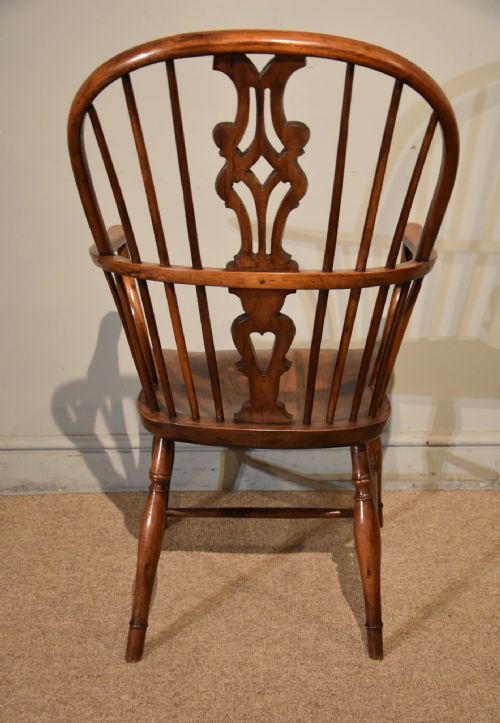 19TH CENTURY YEW WOOD HIGH BACK WINDSOR CHAIR - ADDITIONAL PHOTO 4