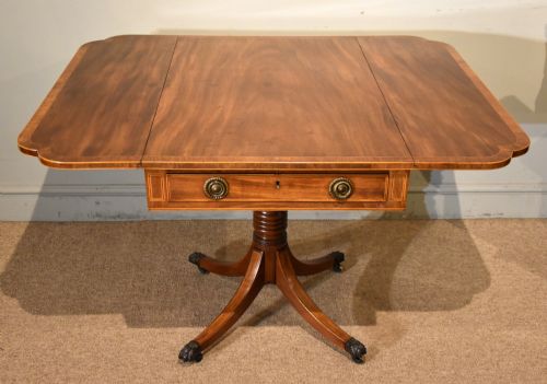 GEORGE III MAHOGANY PEDESTAL PEMBROKE TABLE - ADDITIONAL PHOTO 3