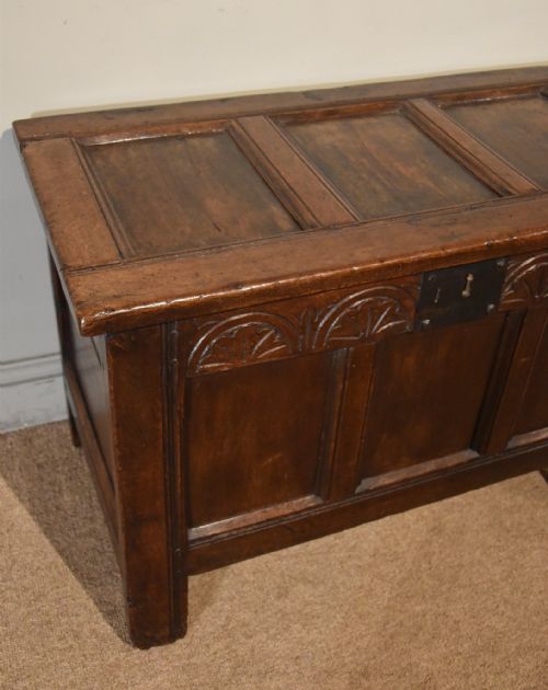 17TH CENTURY SMALL OAK COFFER - ADDITIONAL PHOTO 6