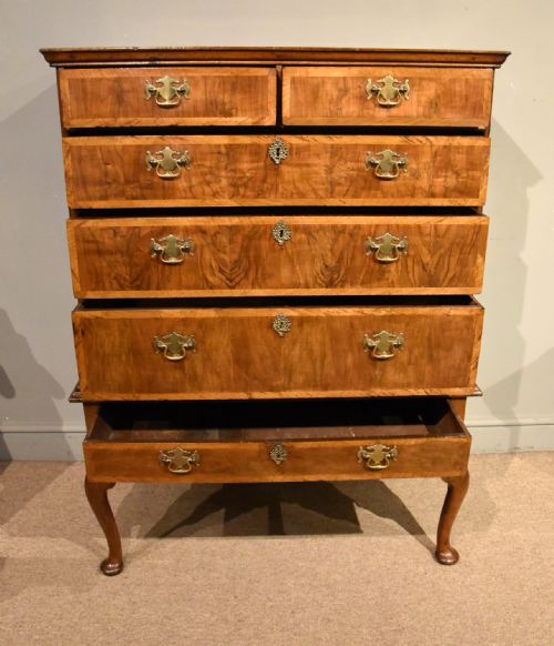 GEORGE II WALNUT CHEST ON STAND - ADDITIONAL PHOTO 4