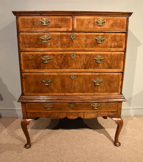 GEORGE II WALNUT CHEST ON STAND - ADDITIONAL PHOTO 5