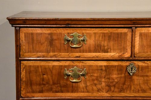 GEORGE II WALNUT CHEST ON STAND - ADDITIONAL PHOTO 6