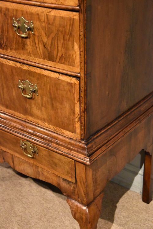 GEORGE II WALNUT CHEST ON STAND - ADDITIONAL PHOTO 9