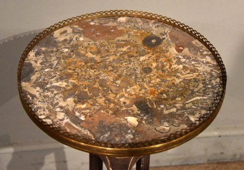 19TH CENTURY FRENCH MARBLE WINE TABLE - ADDITIONAL PHOTO 2
