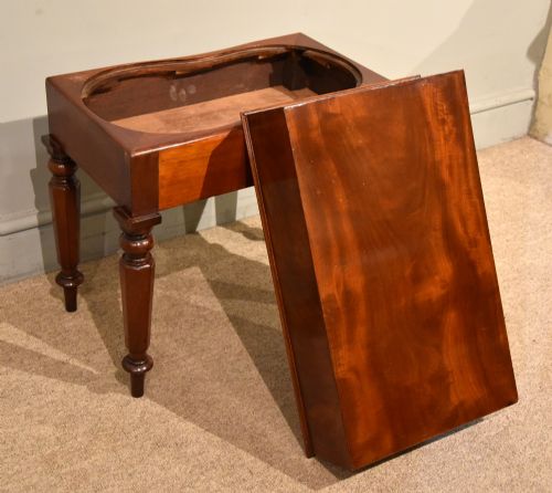 19TH CENTURY MAHOGANY COFFEE TABLE - ADDITIONAL PHOTO 2