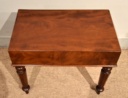 19TH CENTURY MAHOGANY COFFEE TABLE - ADDITIONAL PHOTO 3