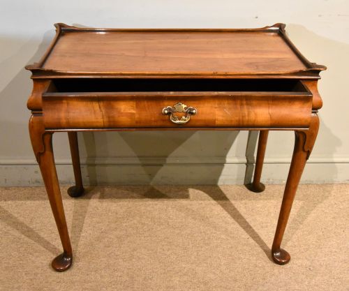 WALNUT SILVER TABLE IN DUTCH 18TH CENTURY STYLE - ADDITIONAL PHOTO 1