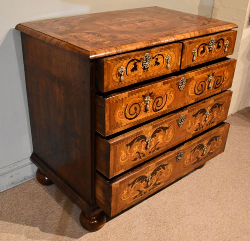 WILLIAM AND MARY WALNUT MARQUETRY CHEST OF DRAWERS - ADDITIONAL PHOTO 6