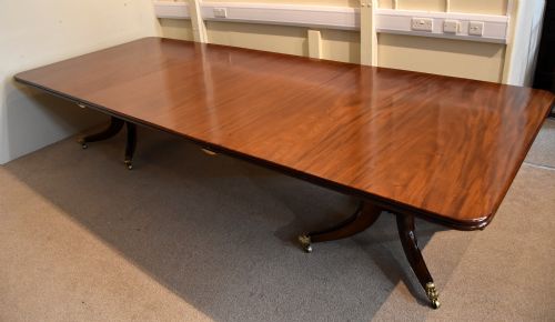 GEORGE III LARGE 12 SEATER MAHOGANY DINING TABLE - ADDITIONAL PHOTO 5