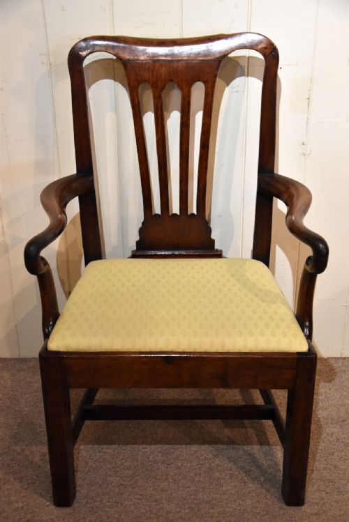 18th century walnut armchair - CATEGORY: ANTIQUE CHAIRS - DATED 18TH CENTURY