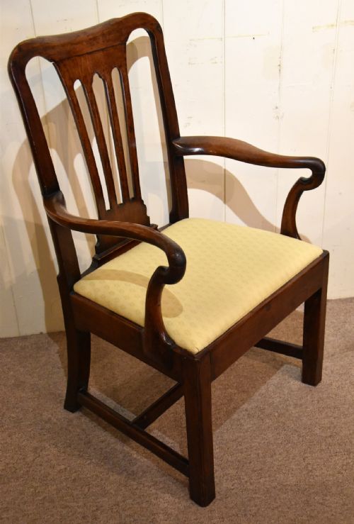 18TH CENTURY WALNUT ARMCHAIR - ADDITIONAL PHOTO 2
