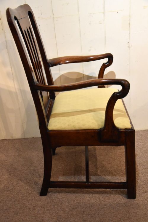 18TH CENTURY WALNUT ARMCHAIR - ADDITIONAL PHOTO 5
