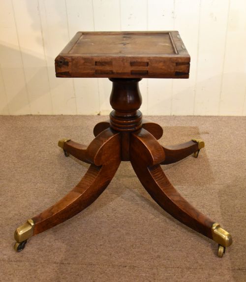 REGENCY OAK BREAKFAST TABLE - ADDITIONAL PHOTO 1