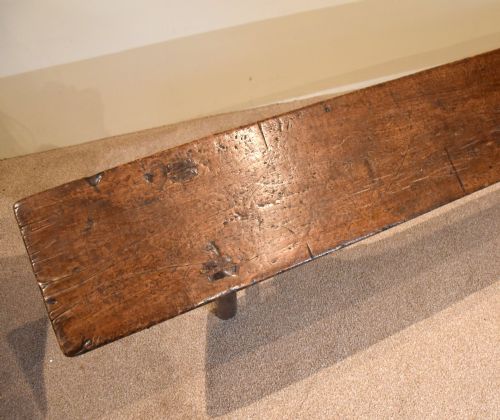 LARGE 19TH CENTURY ELM BENCH - ADDITIONAL PHOTO 4
