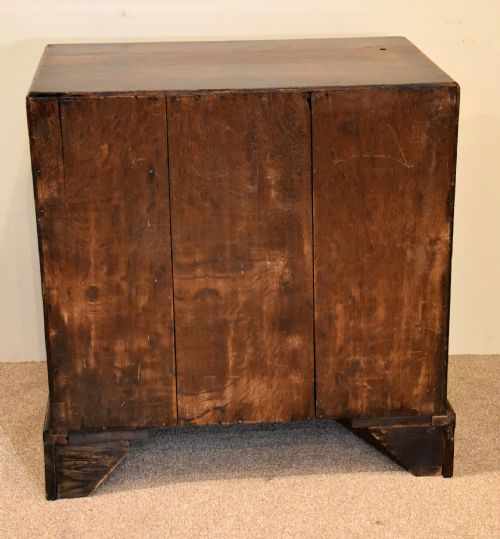 18TH CENTURY MAHOGANY CHEST OF DRAWERS - ADDITIONAL PHOTO 4