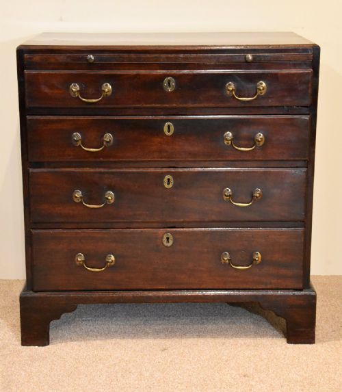 18TH CENTURY MAHOGANY CHEST OF DRAWERS - ADDITIONAL PHOTO 5