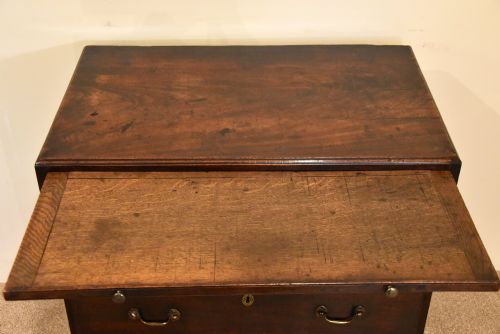 18TH CENTURY MAHOGANY CHEST OF DRAWERS - ADDITIONAL PHOTO 7