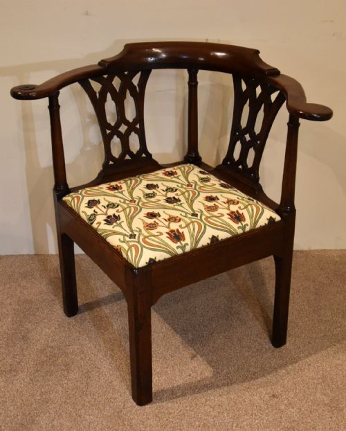 george iii mahogany corner chair - CATEGORY: ANTIQUE CHAIRS - DATED GEORGIAN