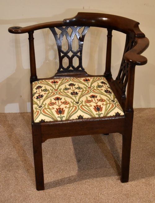GEORGE III MAHOGANY CORNER CHAIR - ADDITIONAL PHOTO 1