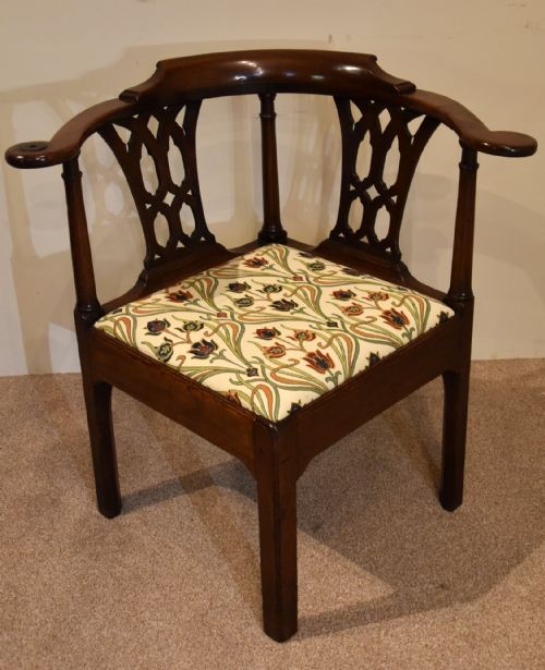 GEORGE III MAHOGANY CORNER CHAIR - ADDITIONAL PHOTO 2