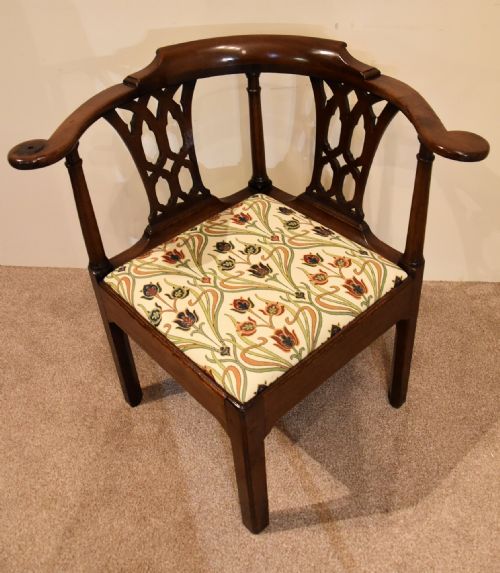 GEORGE III MAHOGANY CORNER CHAIR - ADDITIONAL PHOTO 3