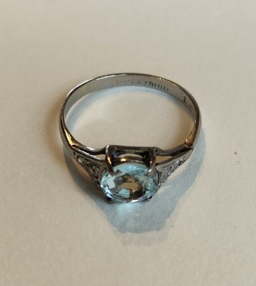 ART DECO PLATINUM AQUAMARINE DIAMOND SOLITAIRE RING - ADDITIONAL PHOTO 4