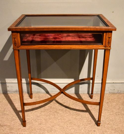 satinwood late 19th century bijouterie table - CATEGORY: ANTIQUE TABLES - DATED 1880