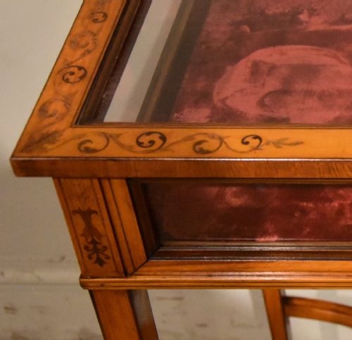 SATINWOOD LATE 19TH CENTURY BIJOUTERIE TABLE - ADDITIONAL PHOTO 5