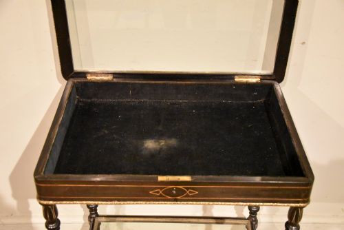 LATE 19TH CENTURY BLACK EBONIZED BIJOUTERIE TABLE - ADDITIONAL PHOTO 2